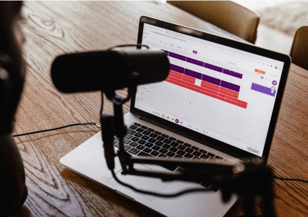 How Transcription Companies Help Podcasters Grow