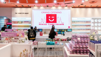 How Small Shops in Hong Kong Can Promote Their Products via WhatsApp Page